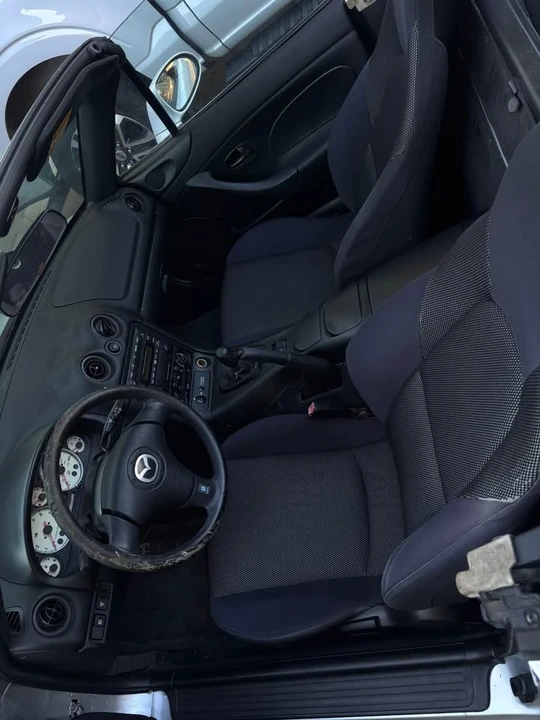2003 Mazda NB MX-5 Miata - Image 7 of 11