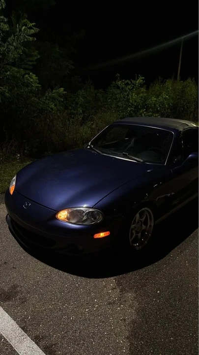 2003 Mazda NB MX-5 Miata - Image 4 of 11