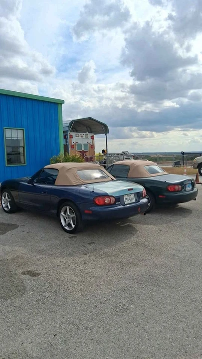 2003 Mazda NB MX-5 Miata - Image 3 of 10