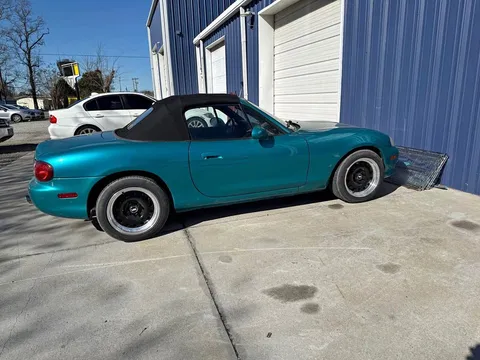 2003 Mazda MX-5 Miata LS