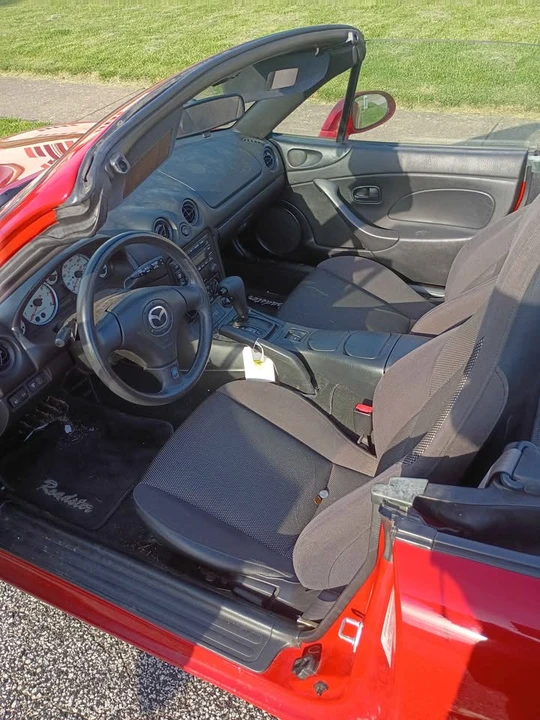 2003 Mazda NB MX-5 Miata - Image 5 of 8