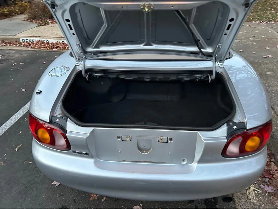 2003 Mazda NB MX-5 Miata - Image 10 of 14