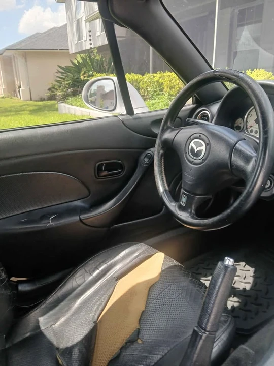 2003 Mazda NB MX-5 Miata - Image 13 of 20