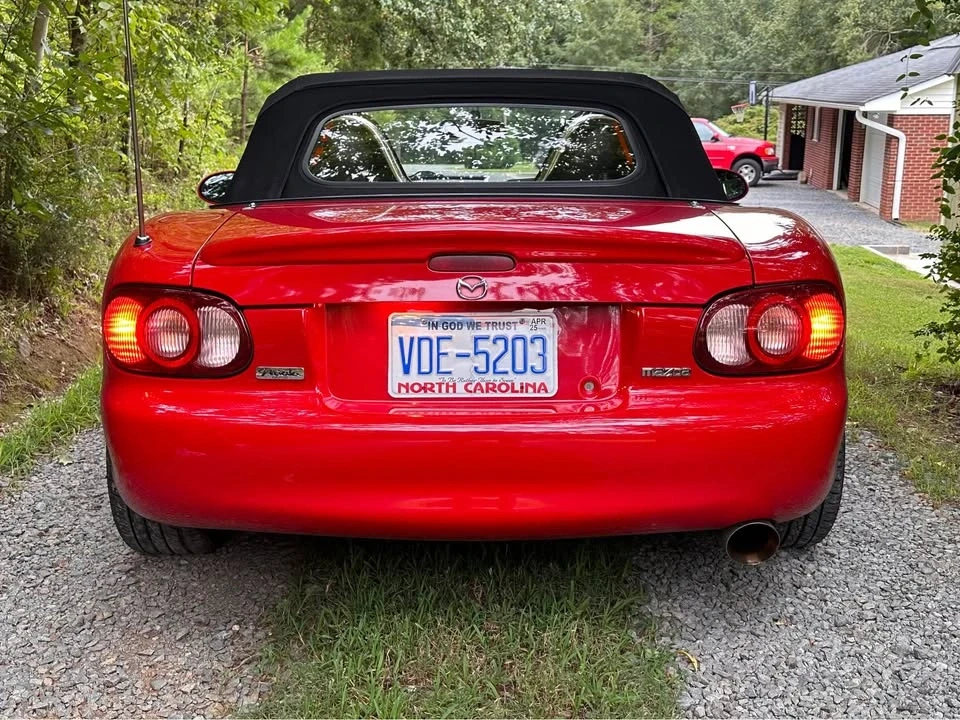 2003 Mazda NB MX-5 Miata - Image 6 of 12