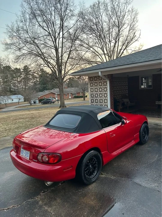 2003 Mazda NB MX-5 Miata - Image 9 of 12