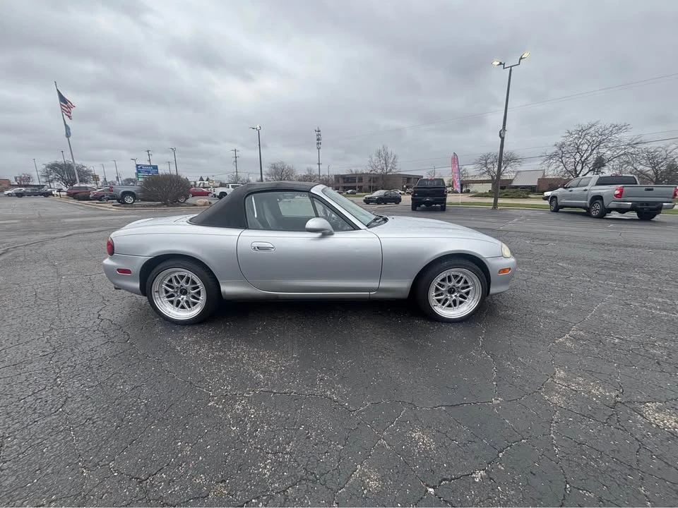 2003 Mazda NB MX-5 Miata - Image 3 of 10