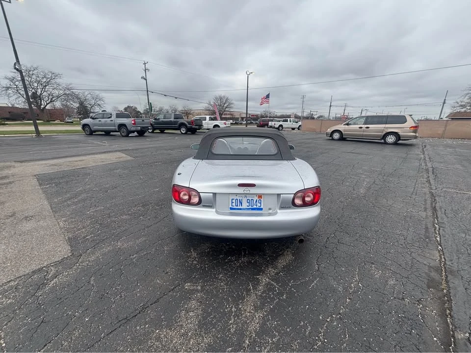 2003 Mazda NB MX-5 Miata - Image 4 of 10