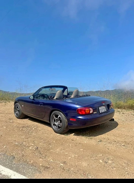 2003 Mazda NB MX-5 Miata - Image 1 of 10