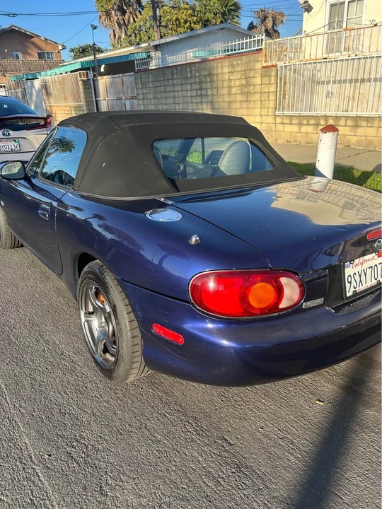 2003 Mazda NB MX-5 Miata - Image 4 of 10