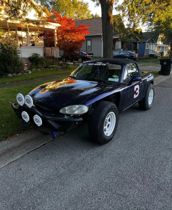 2003 Mazda NB MX-5 Miata - Image 2 of 10