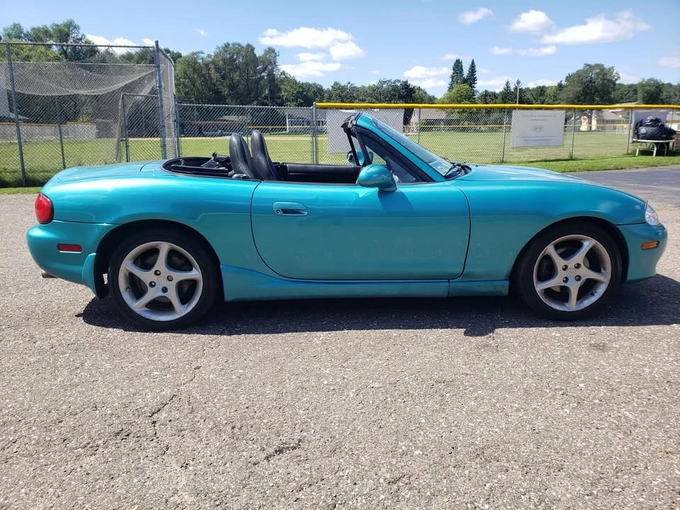 2003 Mazda NB MX-5 Miata - Image 5 of 11