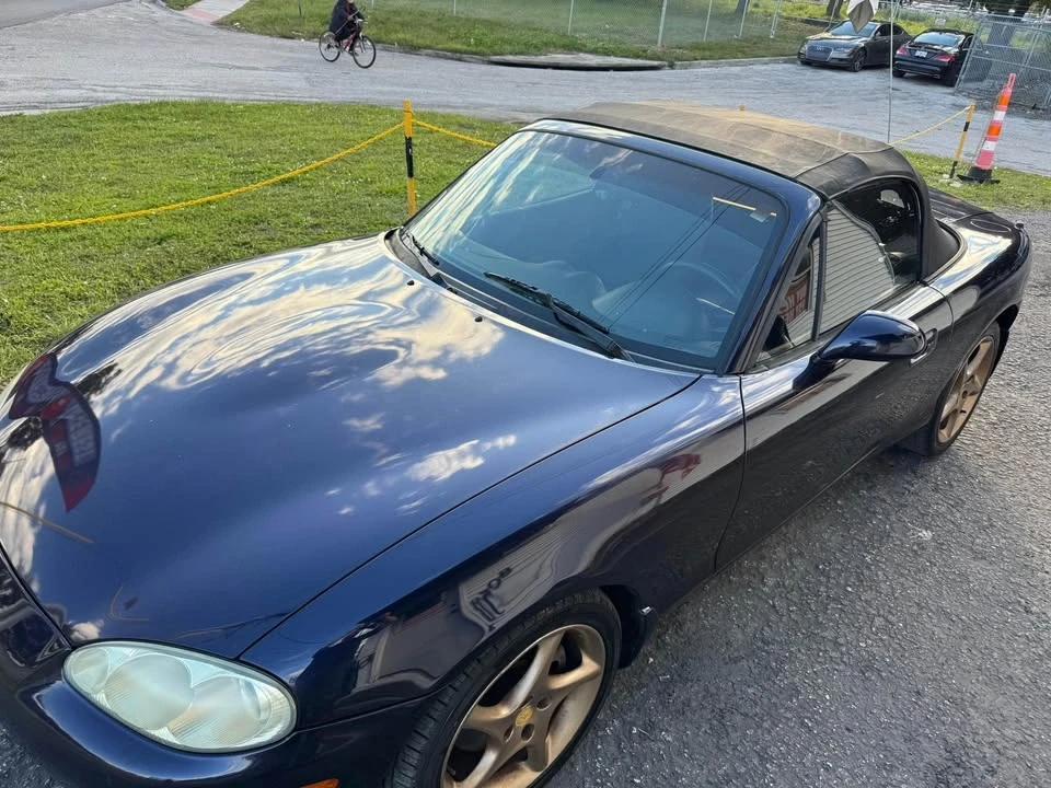 2003 Mazda NB MX-5 Miata - Image 9 of 12