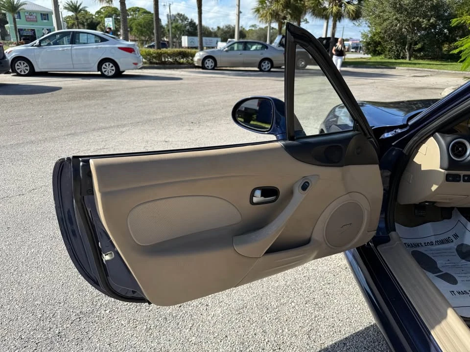 2003 Mazda NB MX-5 Miata - Image 10 of 16