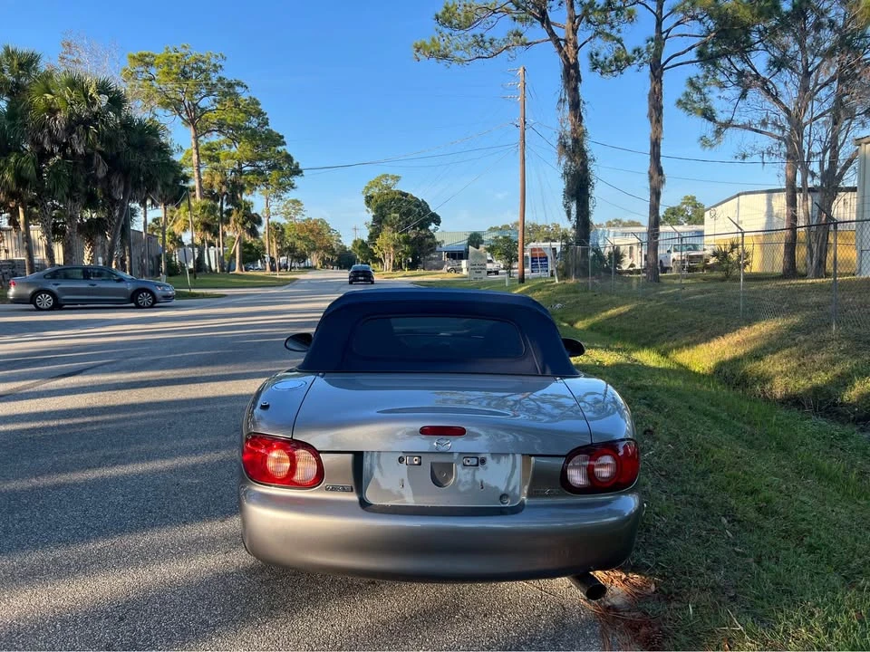 2003 Mazda NB MX-5 Miata - Image 6 of 16