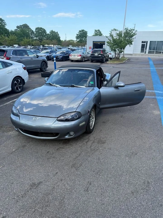 2003 Mazda NB MX-5 Miata - Image 4 of 11
