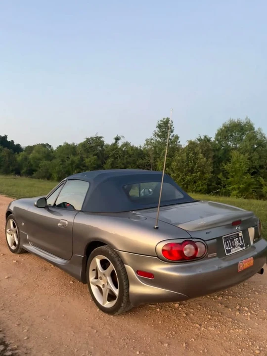 2003 Mazda NB MX-5 Miata - Image 2 of 10