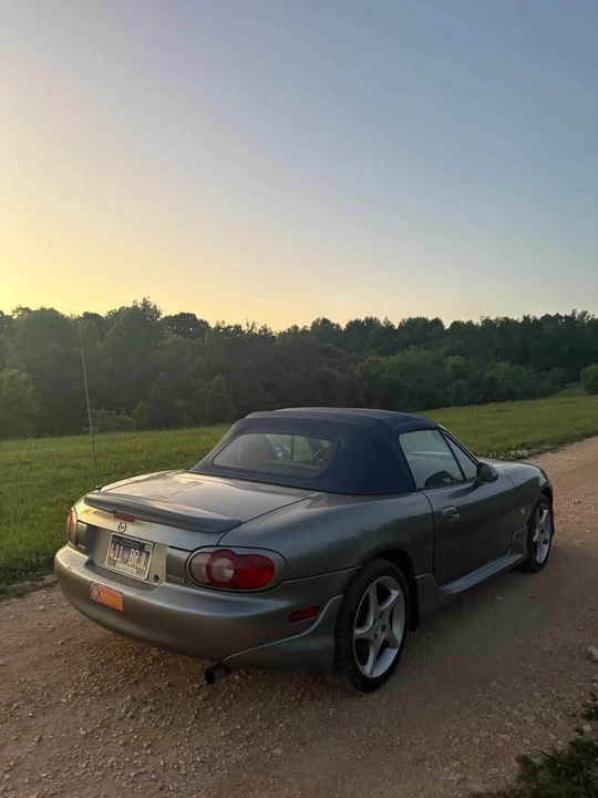 2003 Mazda NB MX-5 Miata - Image 3 of 10