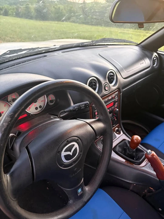 2003 Mazda NB MX-5 Miata - Image 8 of 10