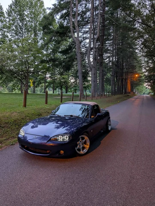 2003 Mazda NB MX-5 Miata - Image 6 of 8