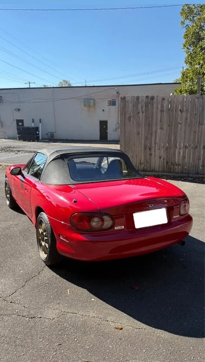 2003 Mazda NB MX-5 Miata - Image 9 of 11