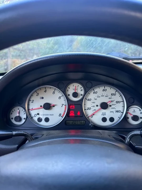 2003 Mazda NB MX-5 Miata - Image 9 of 19