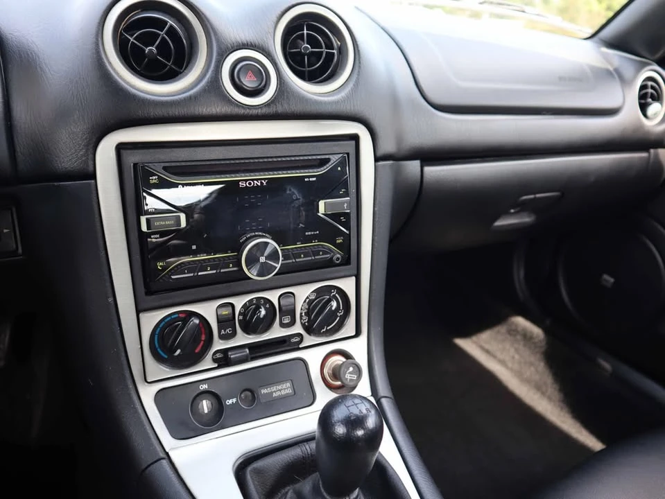 2003 Mazda NB MX-5 Miata - Image 11 of 20