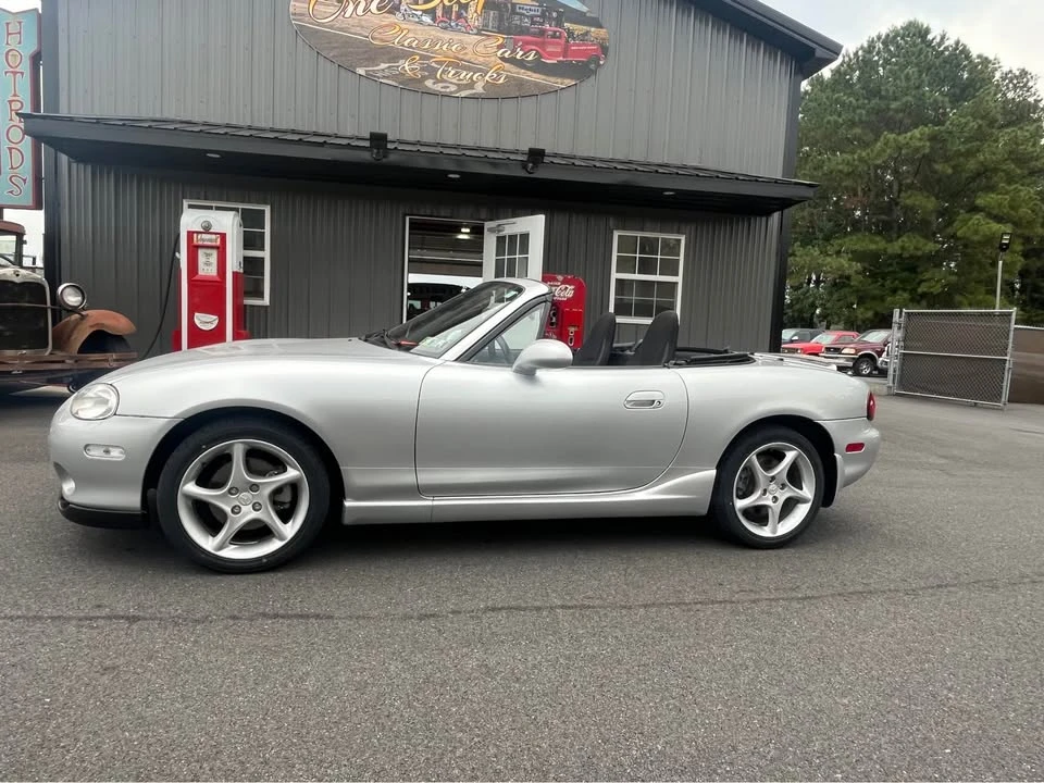 2003 Mazda NB MX-5 Miata - Image 9 of 19