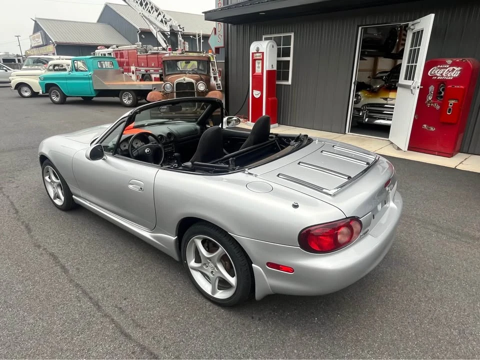 2003 Mazda NB MX-5 Miata - Image 10 of 19