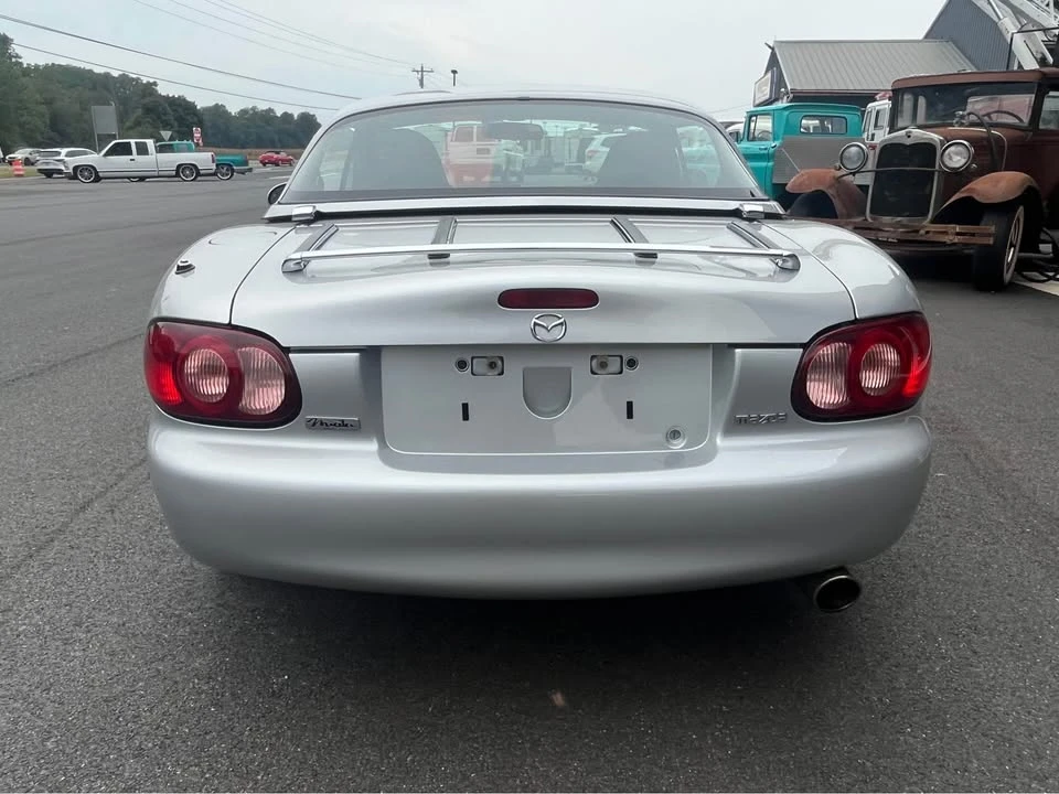 2003 Mazda NB MX-5 Miata - Image 4 of 19