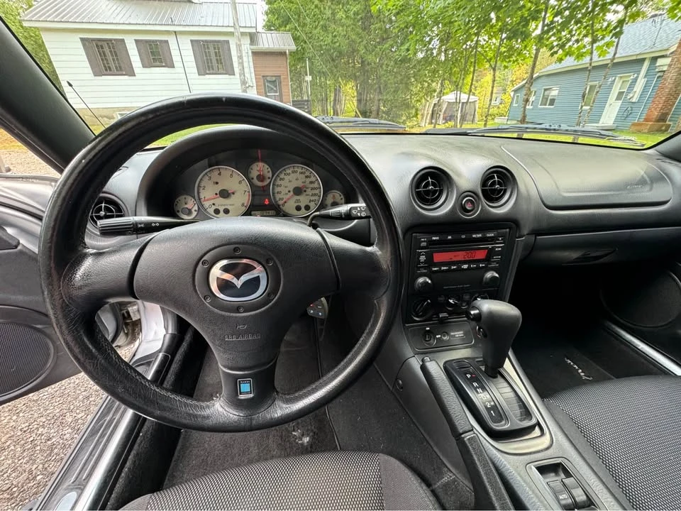 2003 Mazda NB MX-5 Miata - Image 11 of 16