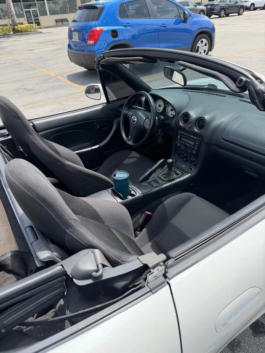 2003 Mazda NB MX-5 Miata - Image 6 of 7