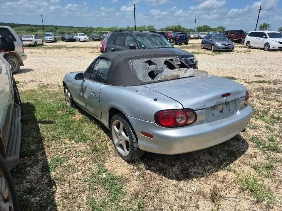 2003 Mazda NB MX-5 Miata - Image 6 of 14