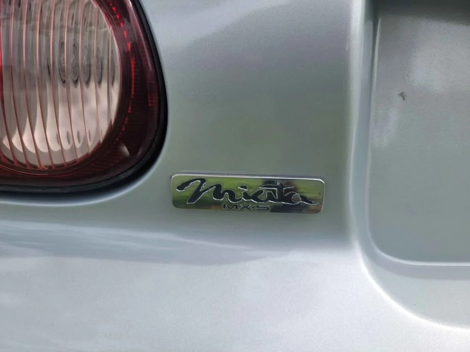 2003 Mazda NB MX-5 Miata - Image 15 of 18