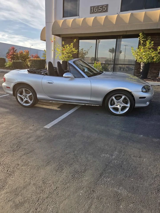 2003 Mazda NB MX-5 Miata - Image 4 of 13
