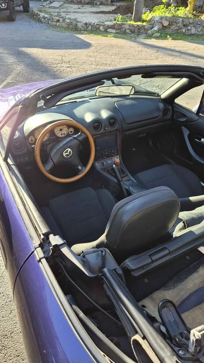 2003 Mazda NB MX-5 Miata - Image 5 of 19