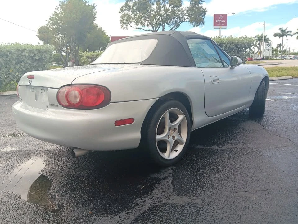 2003 Mazda NB MX-5 Miata - Image 7 of 17