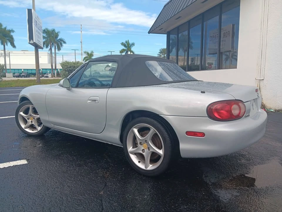 2003 Mazda NB MX-5 Miata - Image 4 of 17