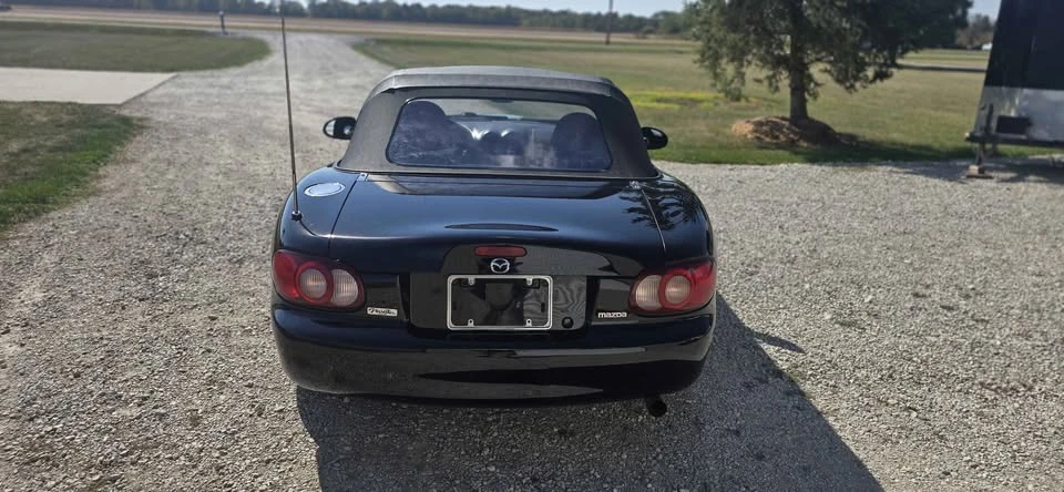 2003 Mazda NB MX-5 Miata - Image 4 of 14