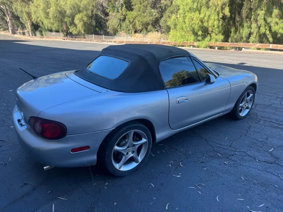 2003 Mazda NB MX-5 Miata - Image 3 of 10