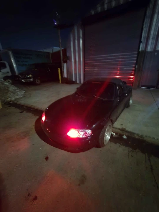 2003 Mazda NB MX-5 Miata - Image 3 of 9