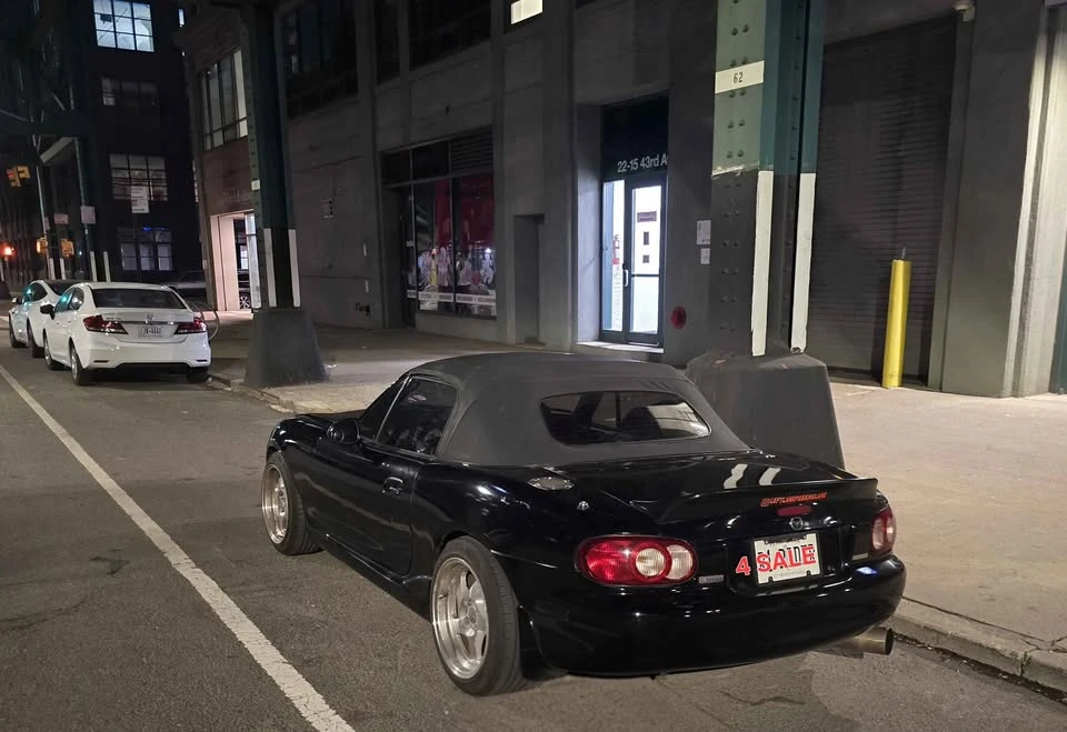 2003 Mazda NB MX-5 Miata - Image 5 of 9