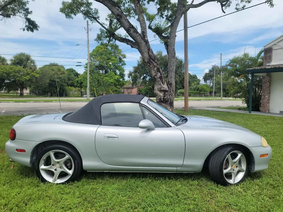 2003 Mazda NB MX-5 Miata - Image 7 of 17