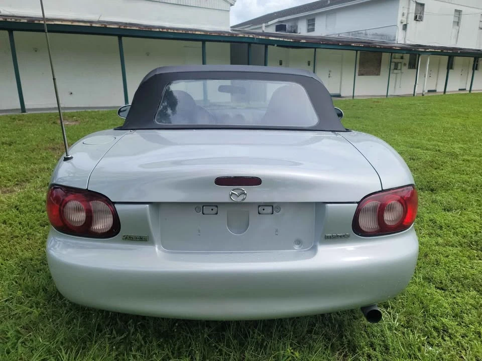 2003 Mazda NB MX-5 Miata - Image 4 of 17
