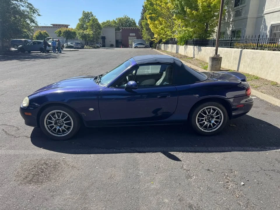2003 Mazda NB MX-5 Miata - Image 8 of 11