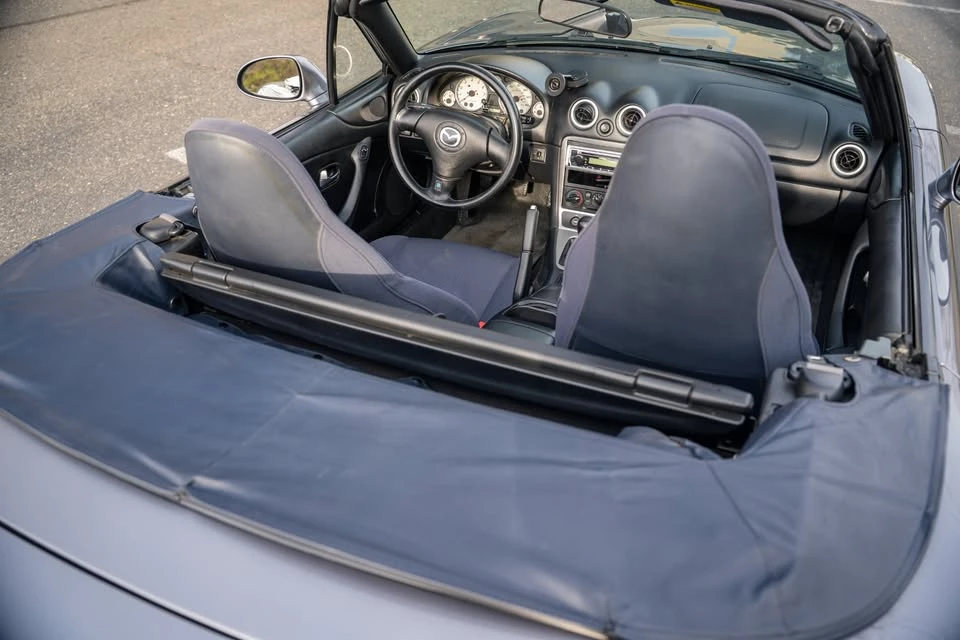 2003 Mazda NB MX-5 Miata - Image 11 of 12