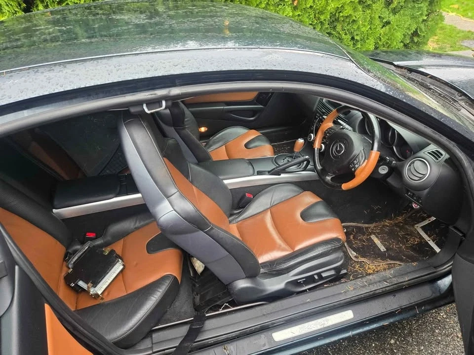 2003 Mazda RX-8 1st Gen - Image 4 of 4