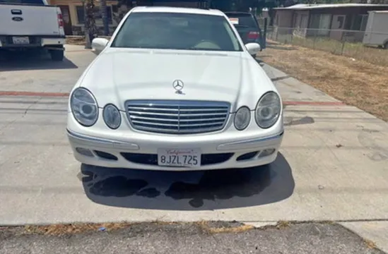 2003 Mercedes-Benz 300 E 2.6 Sedan 4D