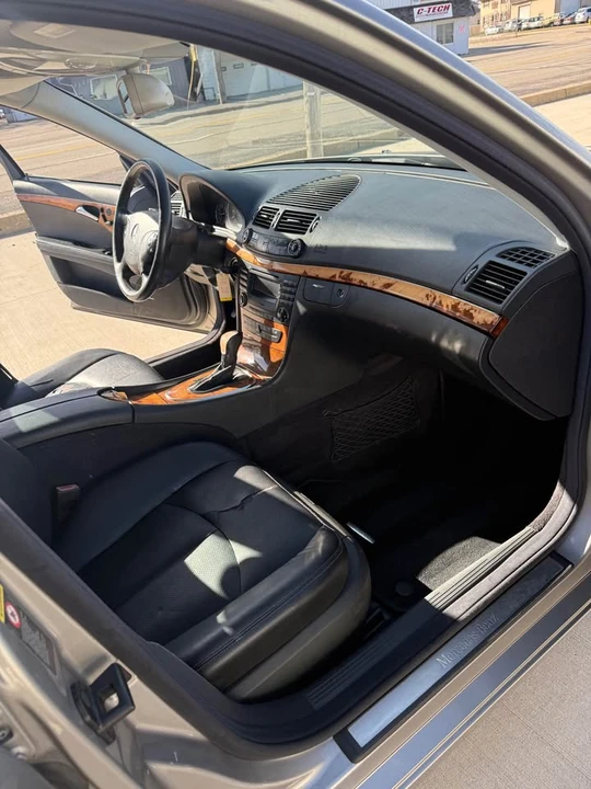 2003 Mercedes-Benz W211 E-Class - Image 13 of 16