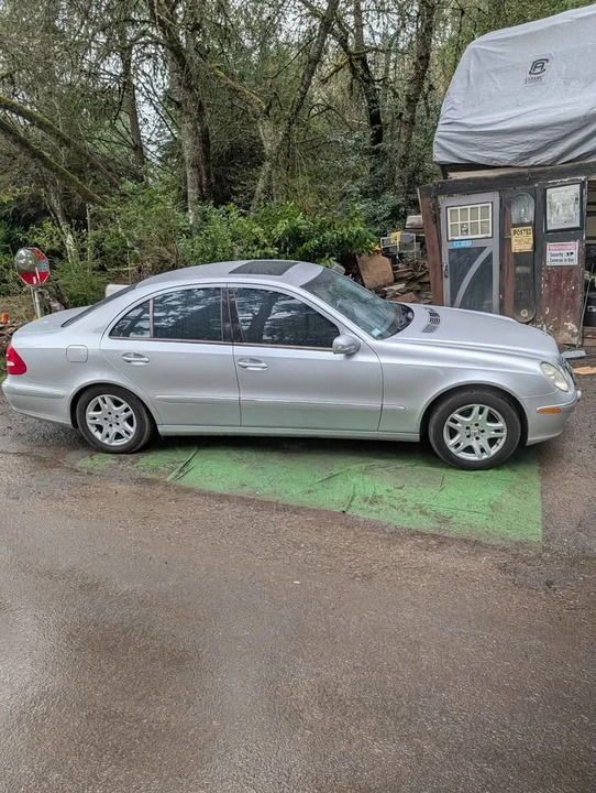 2003 Mercedes-Benz W211 E-Class - Image 3 of 3