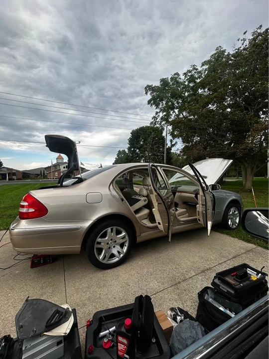 2003 Mercedes-Benz W210 E-Class - Image 2 of 15